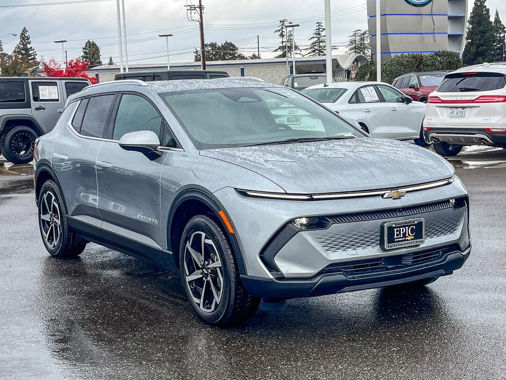 New 2026 Chevrolet Equinox EV LT image 5