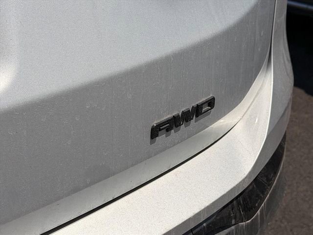 Used 2020 GMC Terrain SLE w/ Elevation Edition AWD/4WD image 17