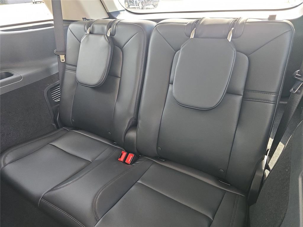 New 2026 Lincoln Aviator AWD image 9