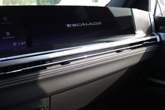 Used 2025 Cadillac Escalade ESV Sport w/ Touring Package AWD/4WD image 27