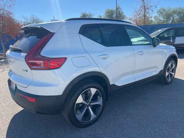 New 2026 Volvo XC40 B5 Plus w/ Protection Package Premier AWD/4WD image 6