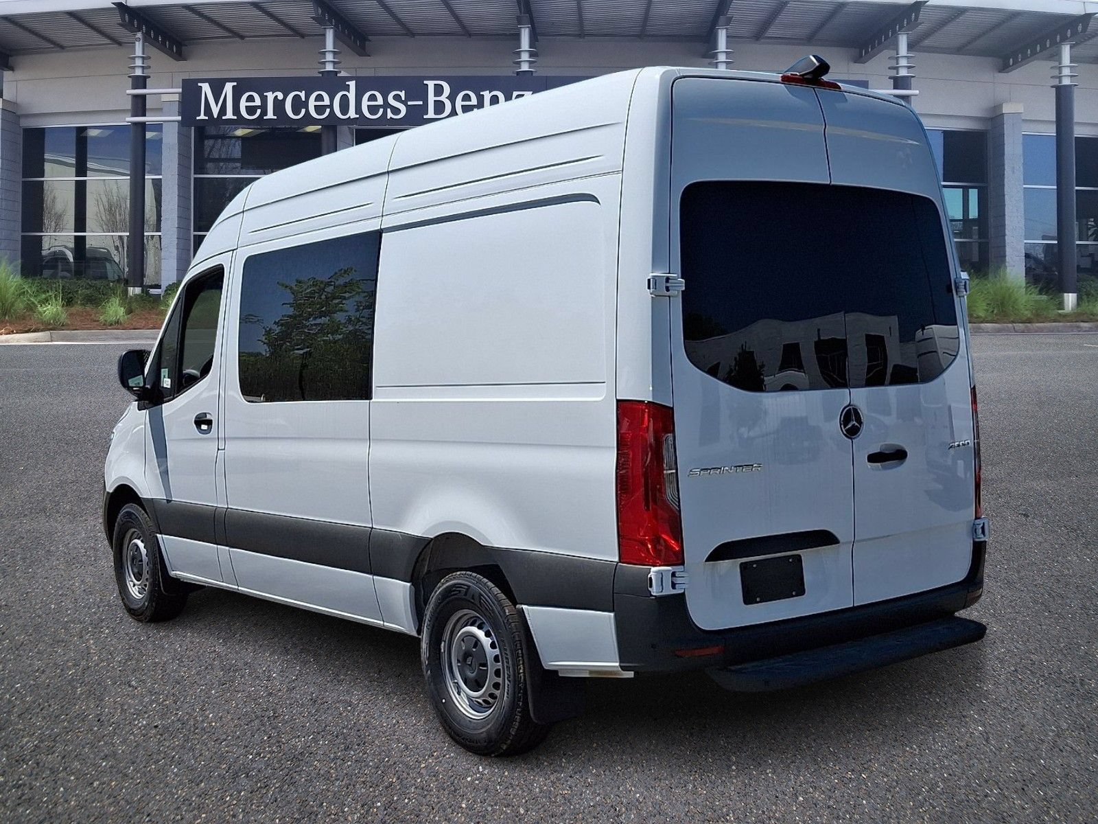 New 2026 Mercedes-Benz Sprinter 2500 image 4