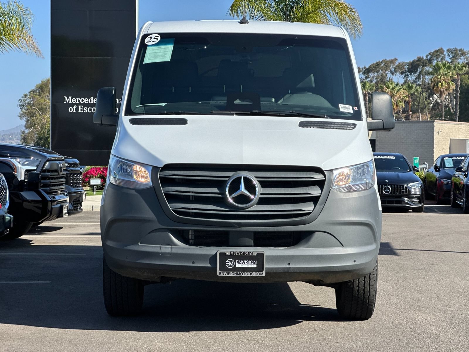 Used 2025 Mercedes-Benz Sprinter 2500 image 8