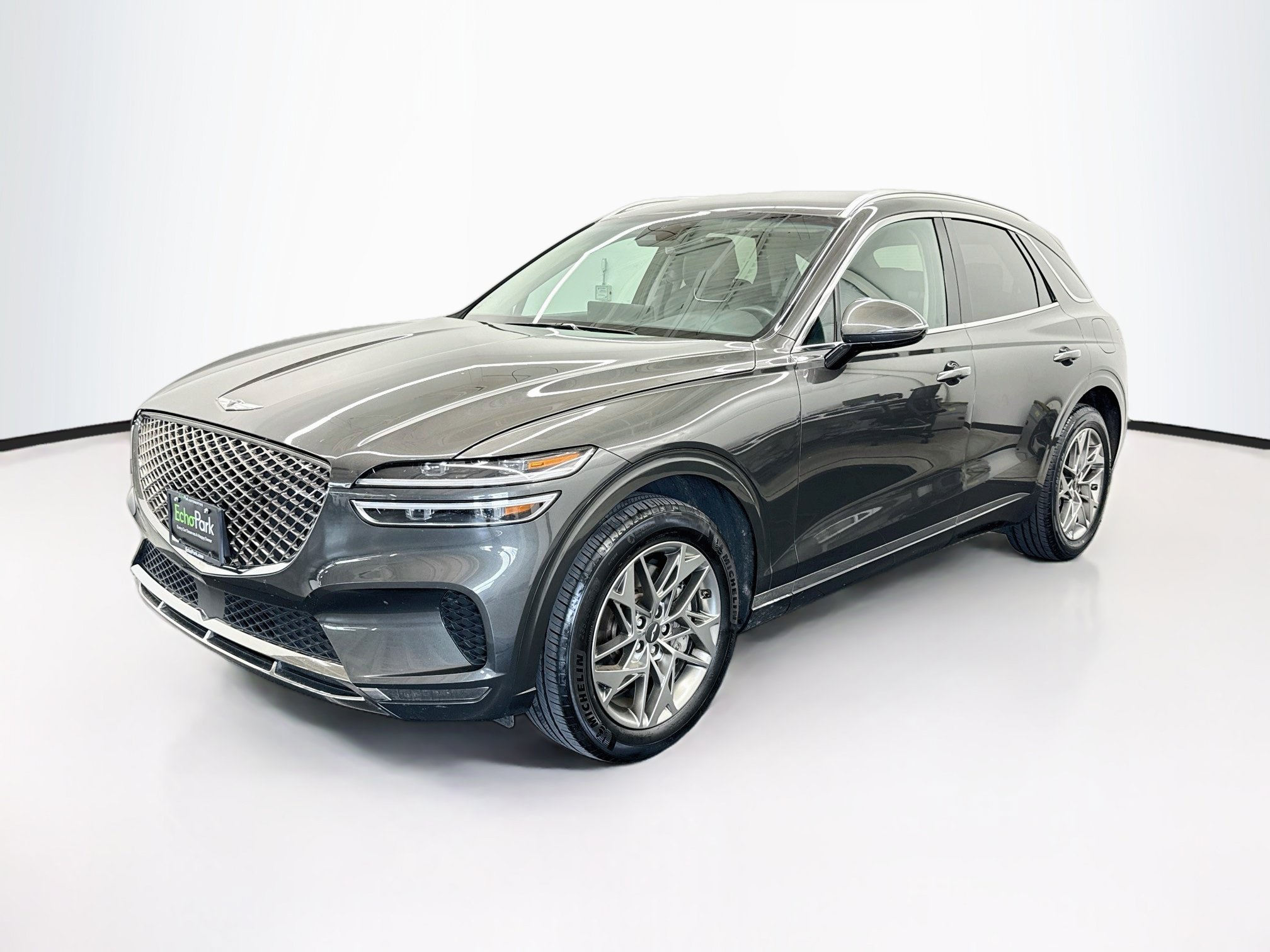 Used 2025 Genesis GV70 2.5T AWD/4WD image 3