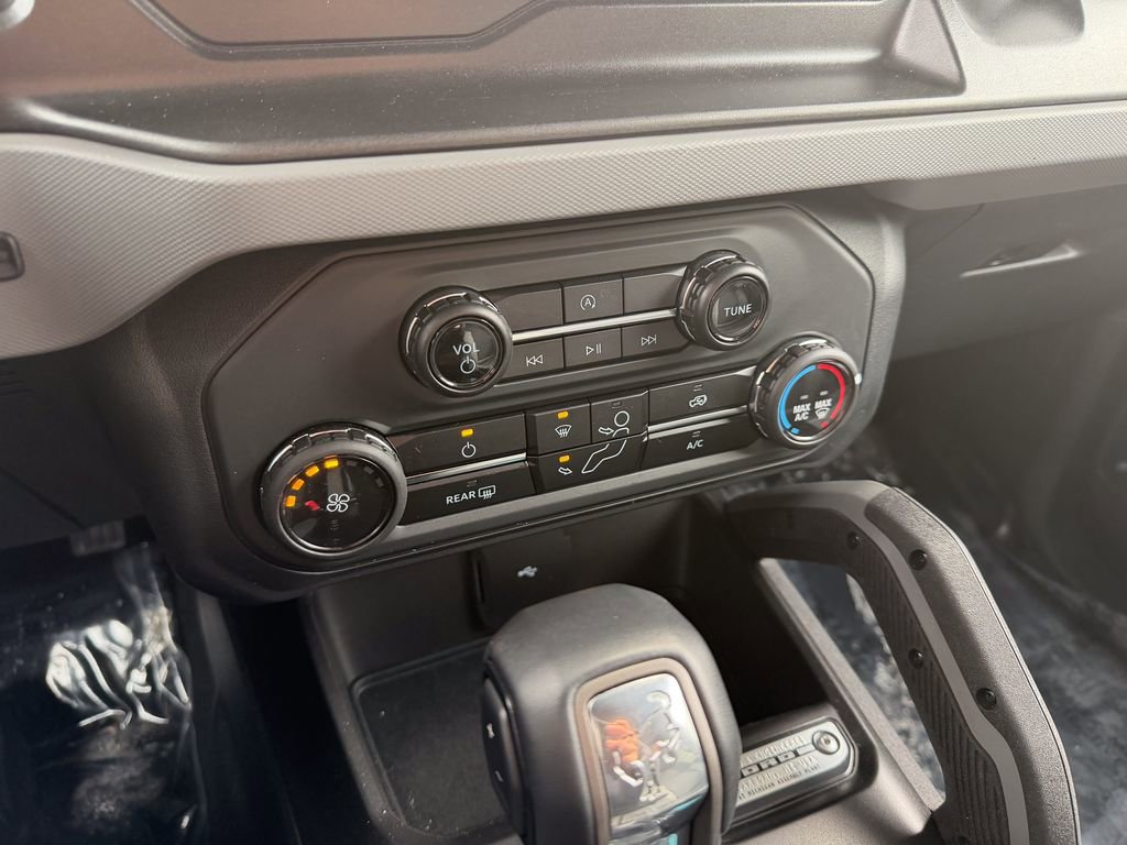 Certified 2023 Ford Bronco Big Bend image 18