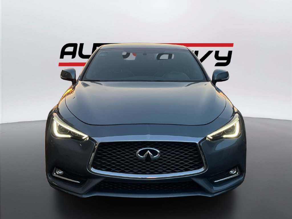Used 2017 INFINITI Q60 3.0t w/ Premium Plus Package 3.0T AWD/4WD image 2