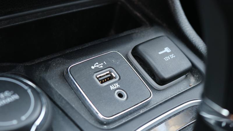 Used 2021 Jeep Cherokee Limited w/ Elite Package AWD/4WD image 20