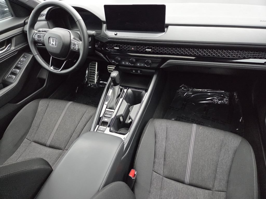 Used 2023 Honda Accord Sport image 27