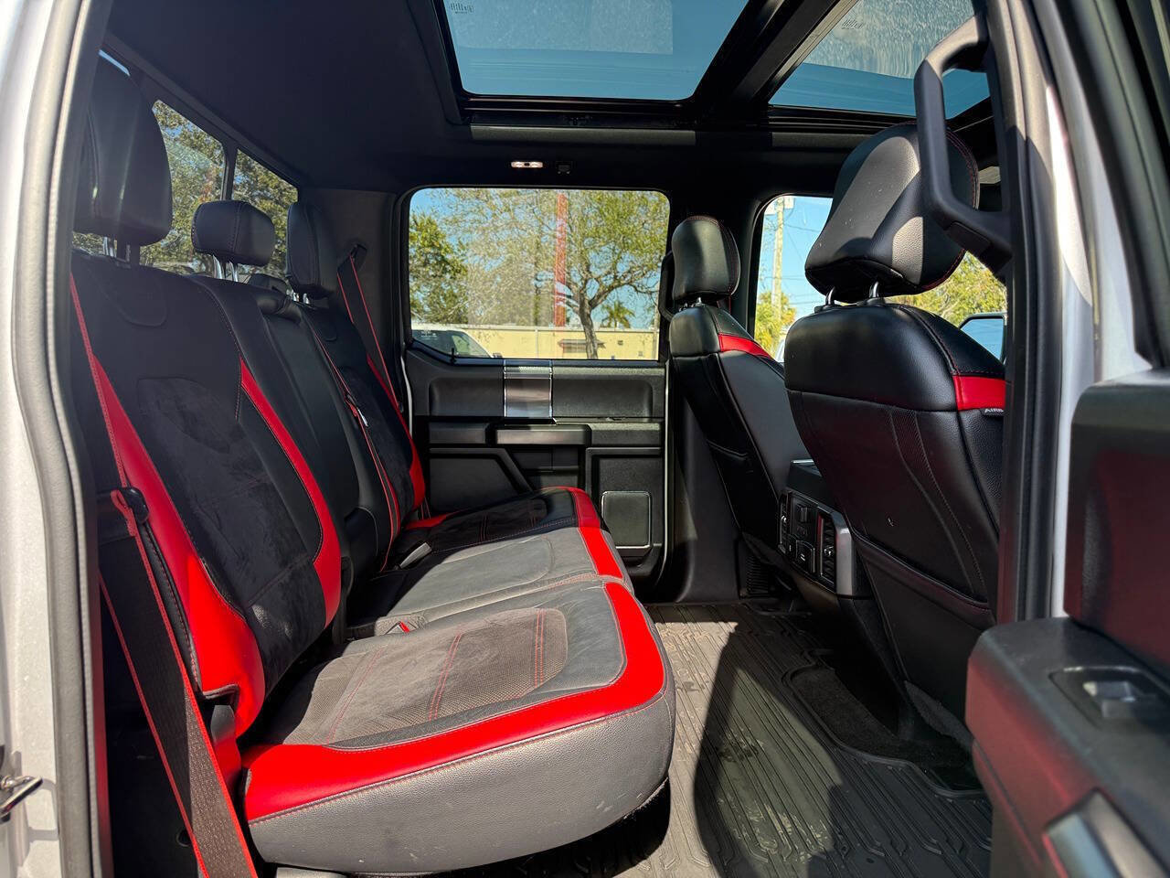 Used 2017 Ford F150 Lariat w/ Equipment Group 502A Luxury image 25