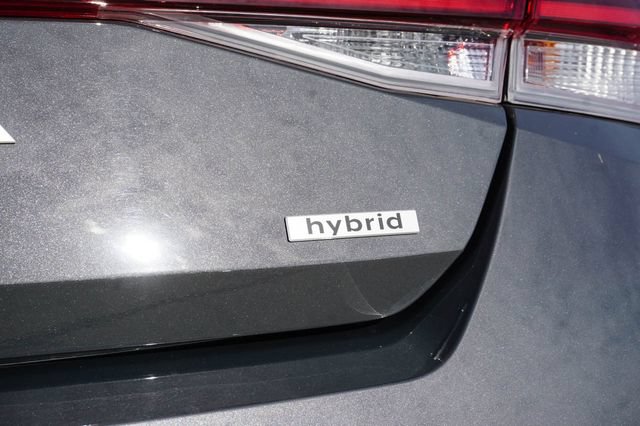 Used 2025 Hyundai Elantra SEL FWD image 8