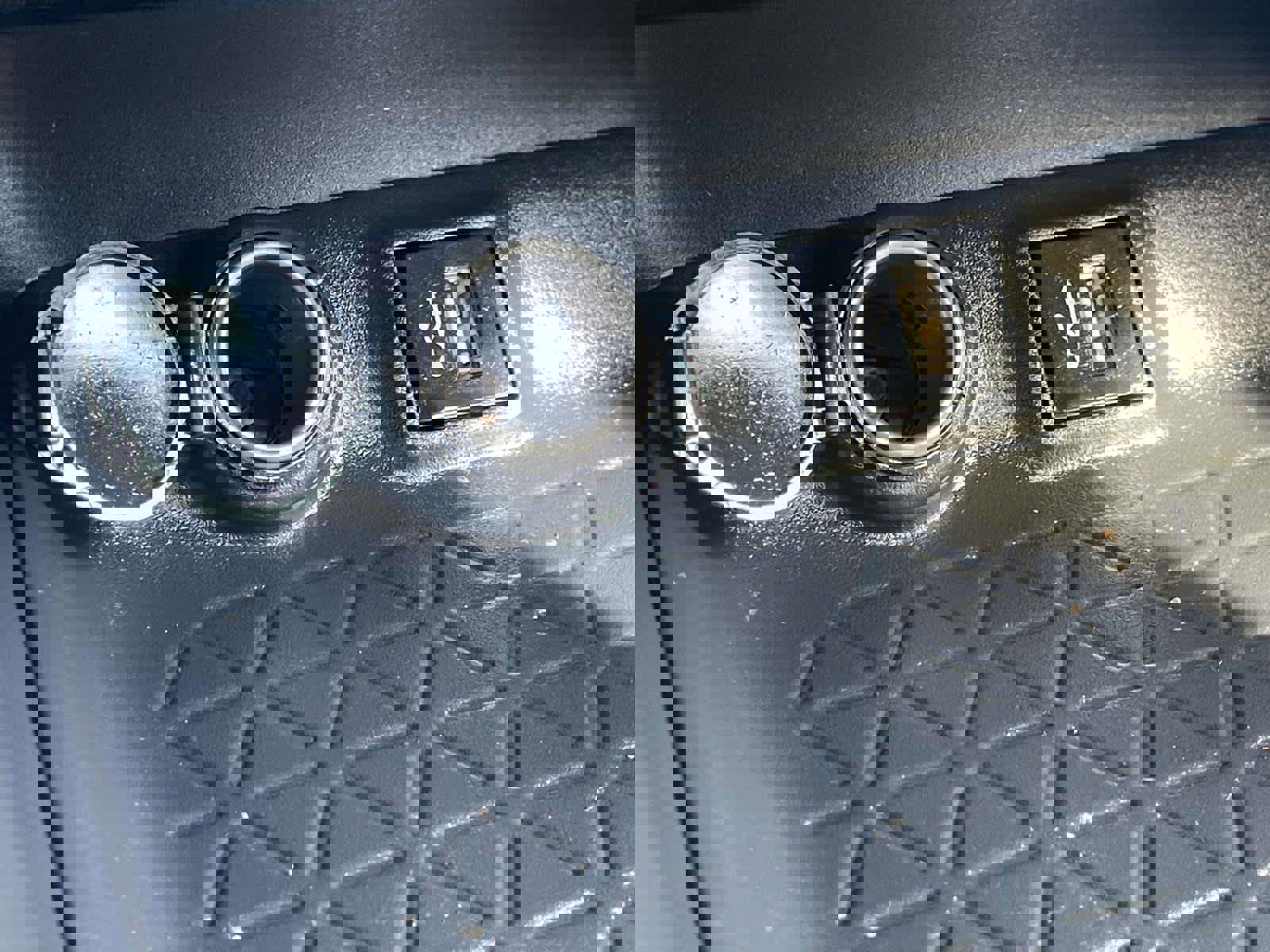 Used 2023 Toyota RAV4 SE image 19