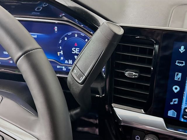 Used 2025 Chevrolet Silverado 2500 LTZ w/ LTZ Premium Package image 19