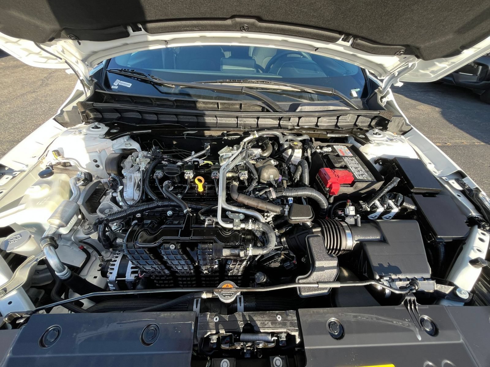 Used 2025 Nissan Altima 2.5 SV FWD image 32