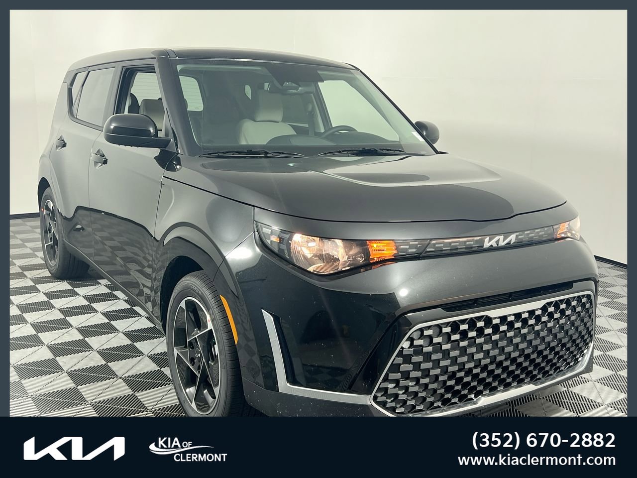 New 2025 Kia Soul EX image 1