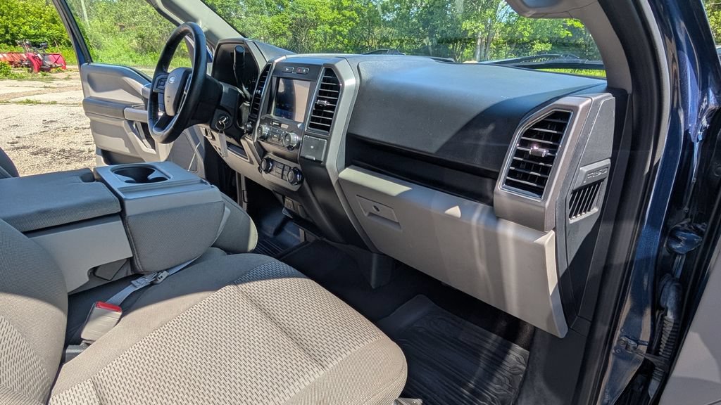 Used 2020 Ford F150 XLT w/ Equipment Group 302A Luxury AWD/4WD image 17