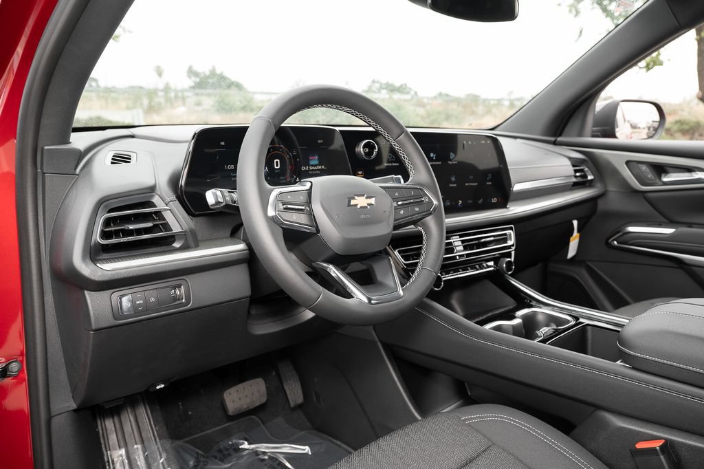 New 2026 Chevrolet Traverse LT FWD image 13