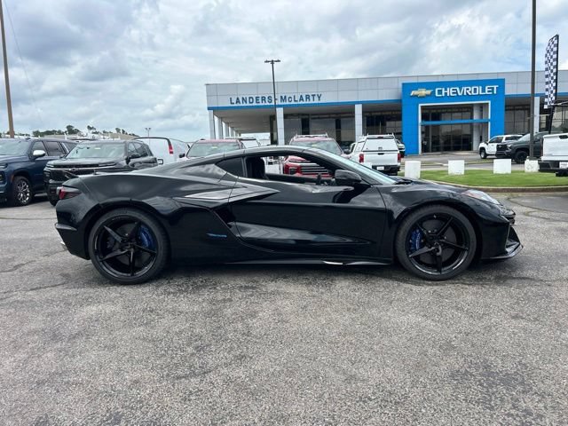 New 2026 Chevrolet Corvette E-Ray w/ ZER Performance Package AWD/4WD video 1