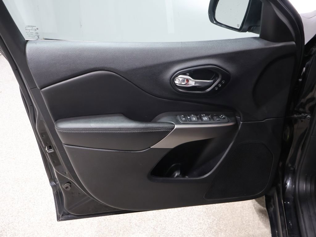 Certified 2022 Jeep Cherokee Limited image 15