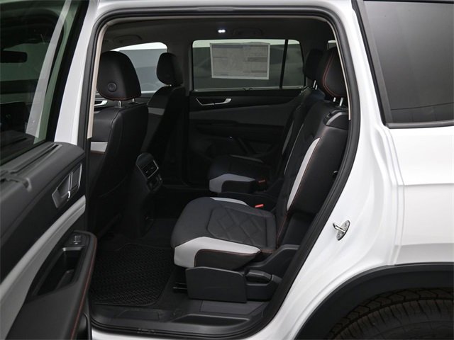 New 2026 Volkswagen Atlas Peak Edition image 11