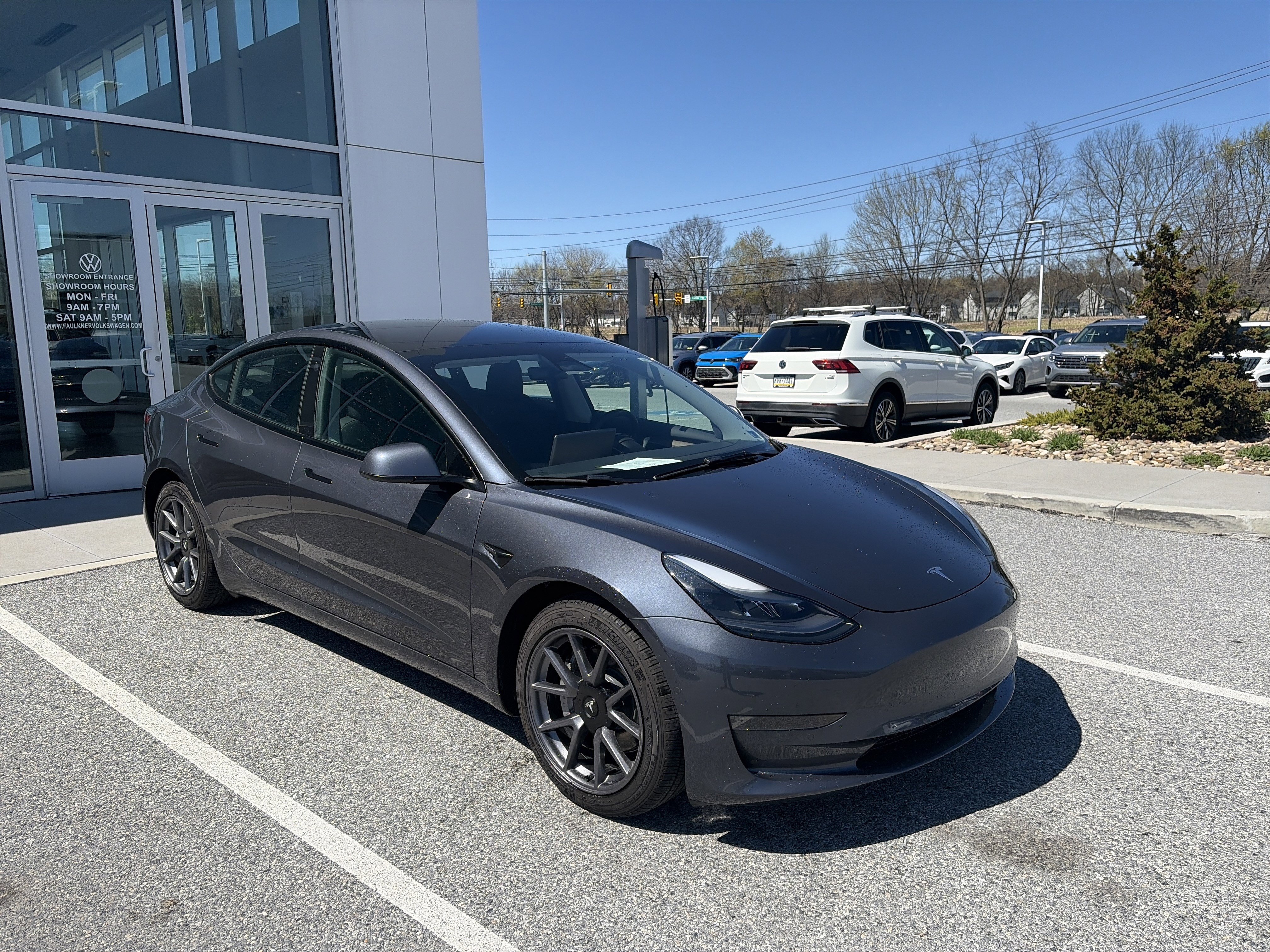 Used 2022 Tesla Model 3 Long Range image 3