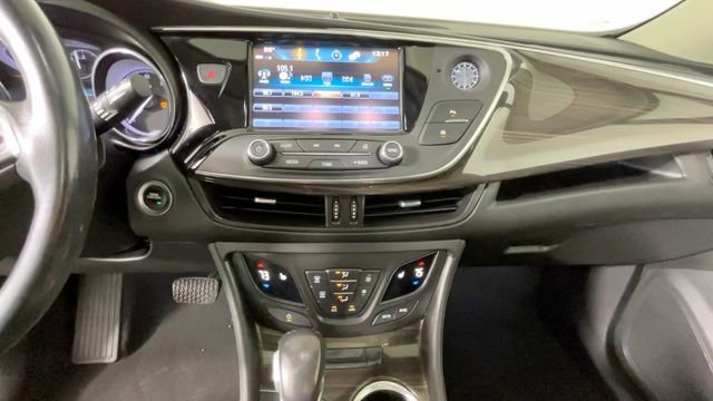 Used 2019 Buick Envision Essence FWD image 32