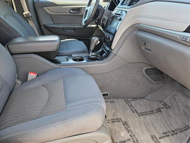 Used 2015 Chevrolet Traverse LT FWD image 21