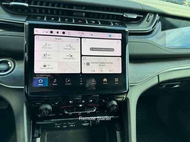 Used 2023 Jeep Grand Cherokee Overland w/ Luxury Tech Group IV AWD/4WD image 12