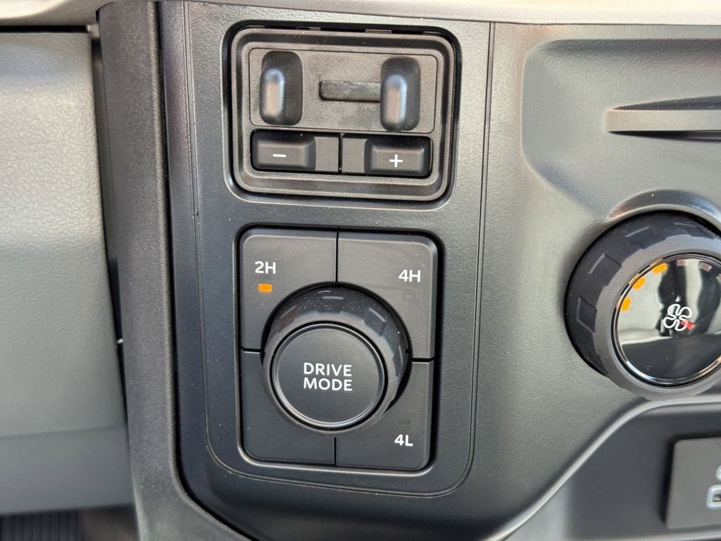 New 2024 Ford F550 4x4 SuperCab Super Duty image 21