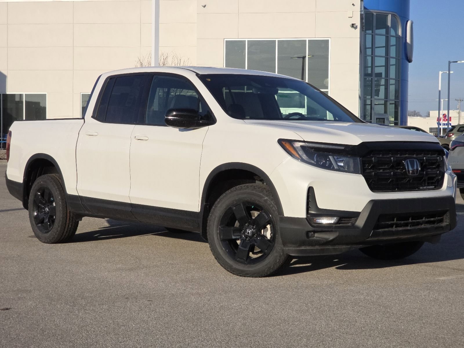 New 2026 Honda Ridgeline Black Edition image 2