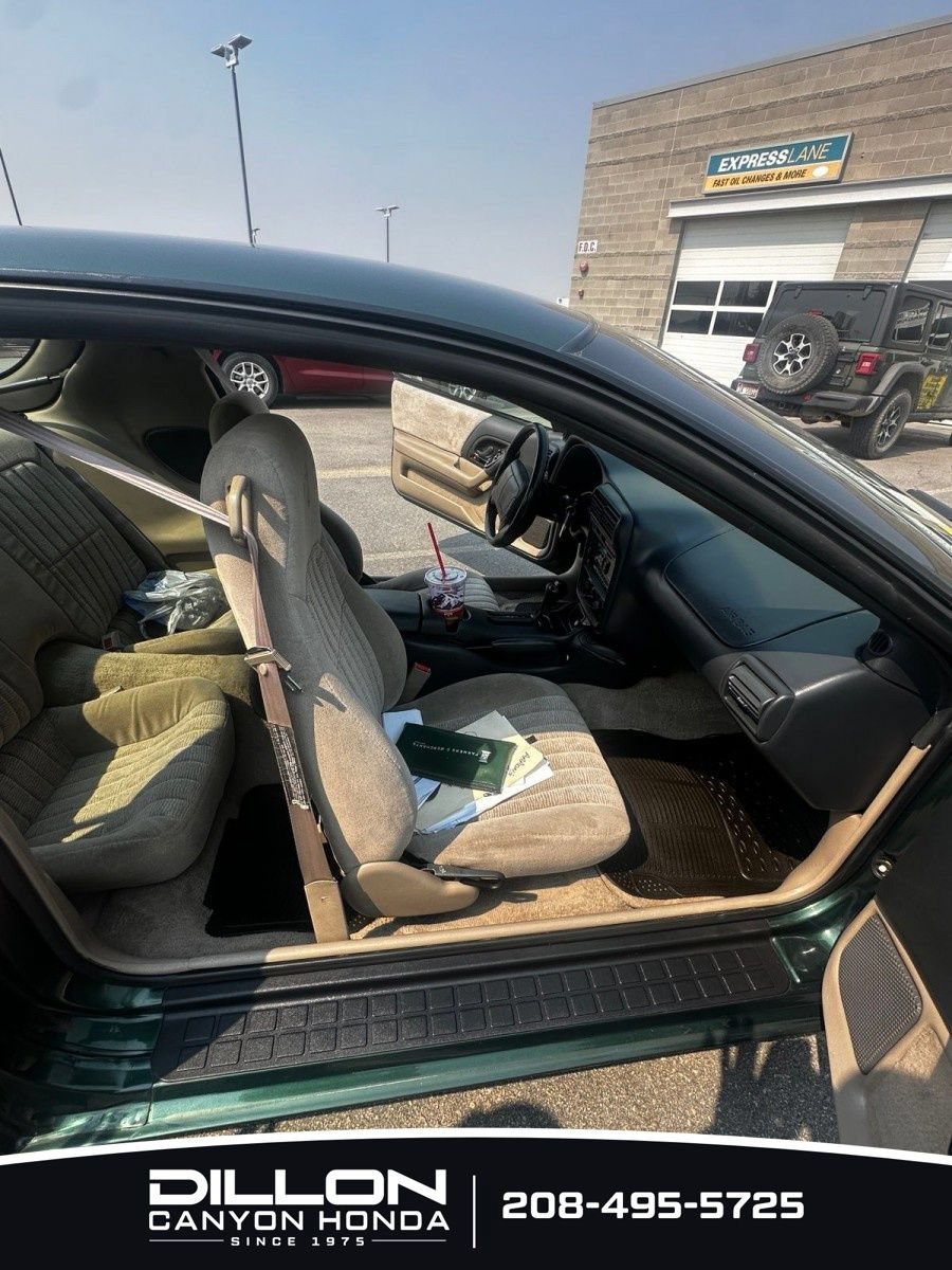 Used 1997 Chevrolet Camaro LT RWD image 16