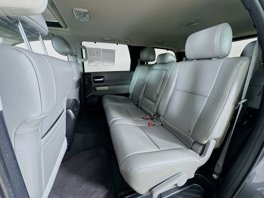 Used 2020 Toyota Sequoia Limited AWD/4WD image 23