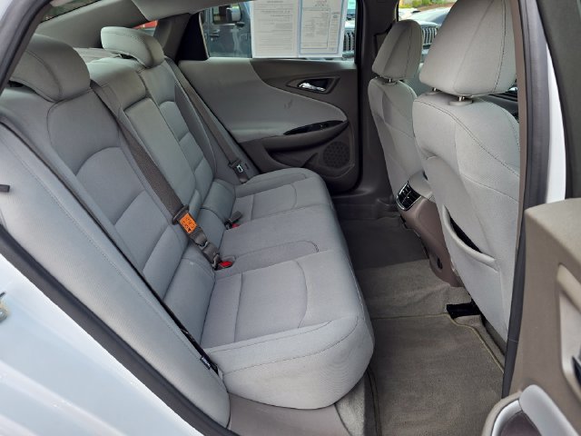 Used 2024 Chevrolet Malibu LT FWD image 39