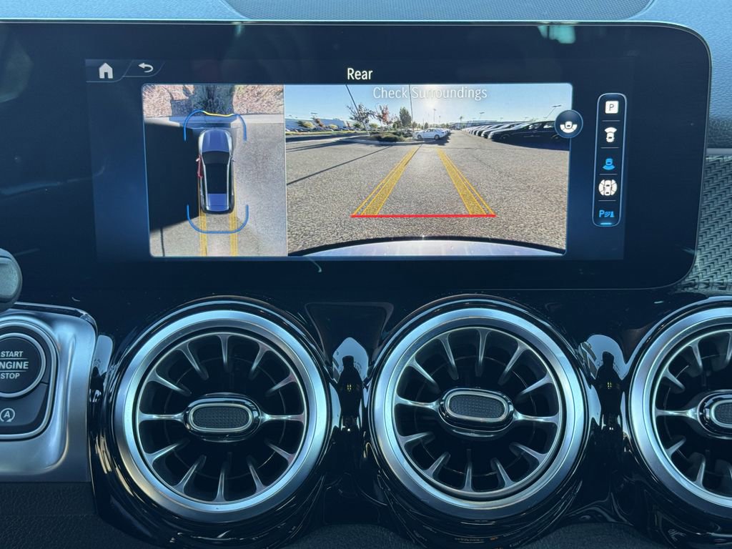 Certified 2025 Mercedes-Benz GLB 35 AMG 4MATIC image 30