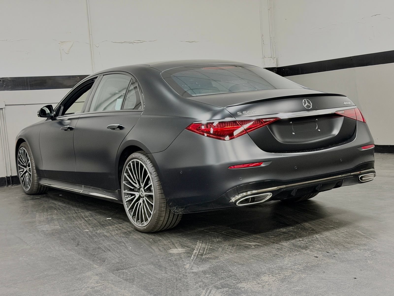 Used 2024 Mercedes-Benz S 500 4MATIC image 10