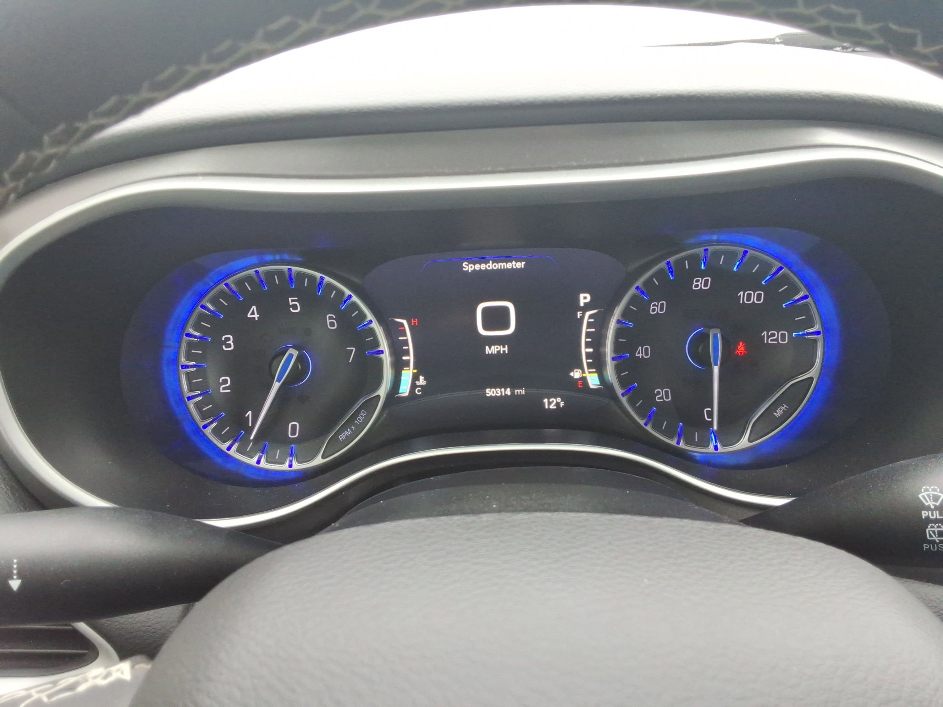 Used 2024 Chrysler Pacifica Touring-L image 14