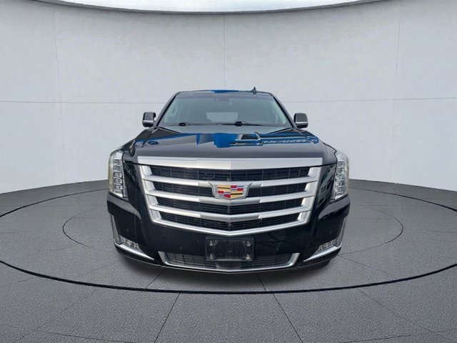 Used 2018 Cadillac Escalade ESV Premium Luxury image 8