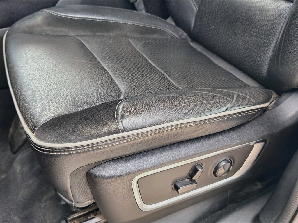 Used 2019 RAM 1500 Laramie AWD/4WD image 22