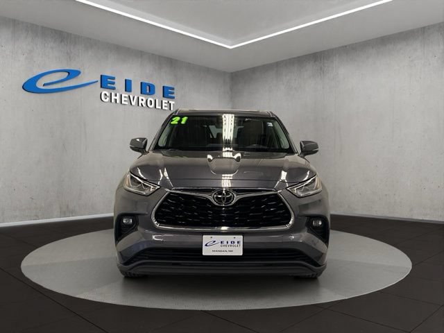Used 2021 Toyota Highlander Limited AWD/4WD image 10