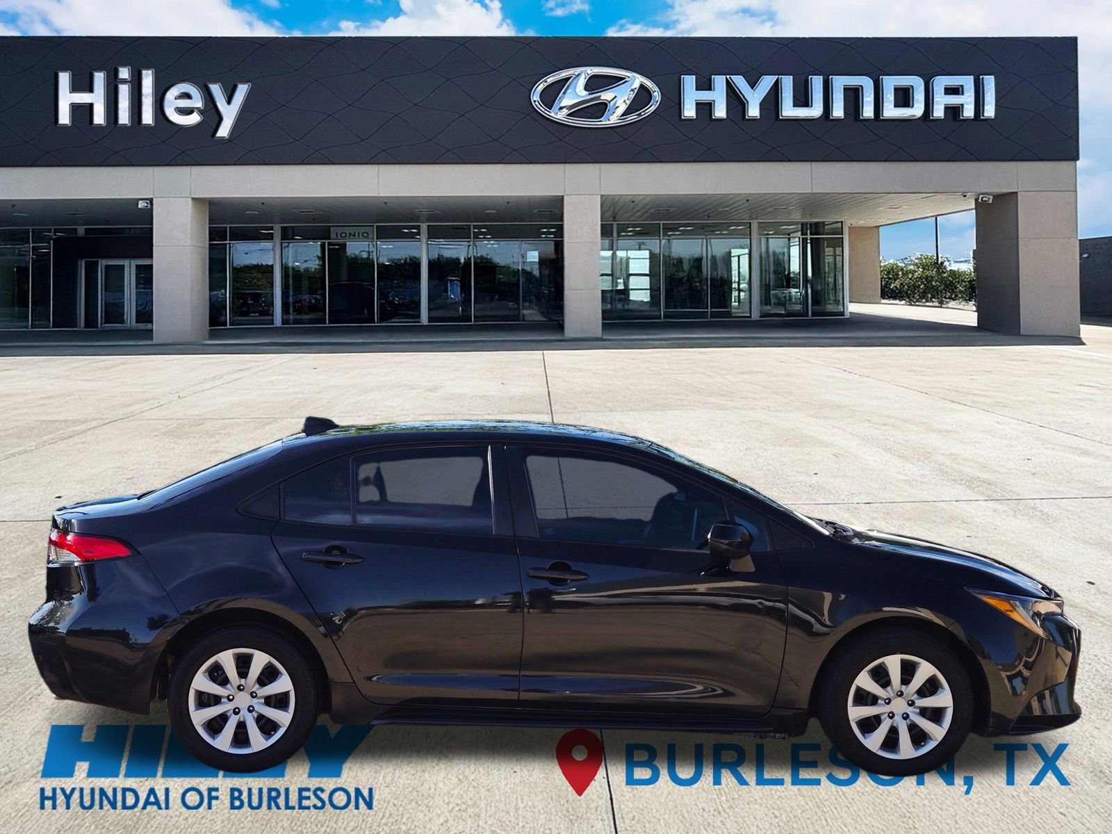 Used 2020 Toyota Corolla LE image 3