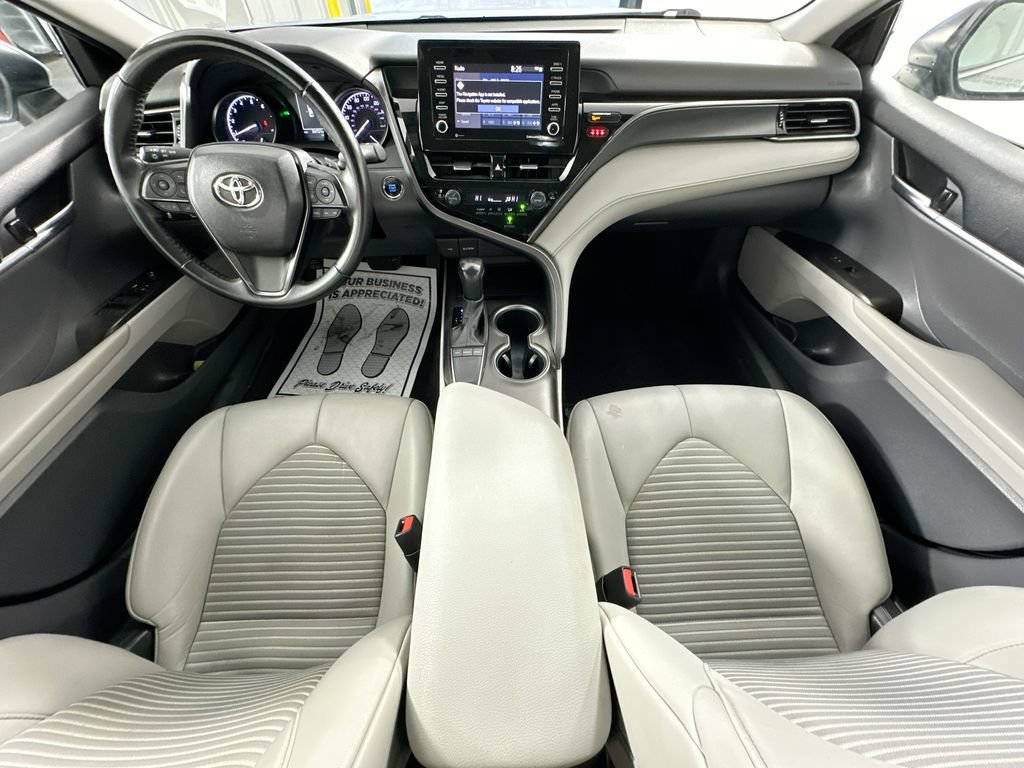 Used 2023 Toyota Camry SE w/ Convenience Package FWD image 10