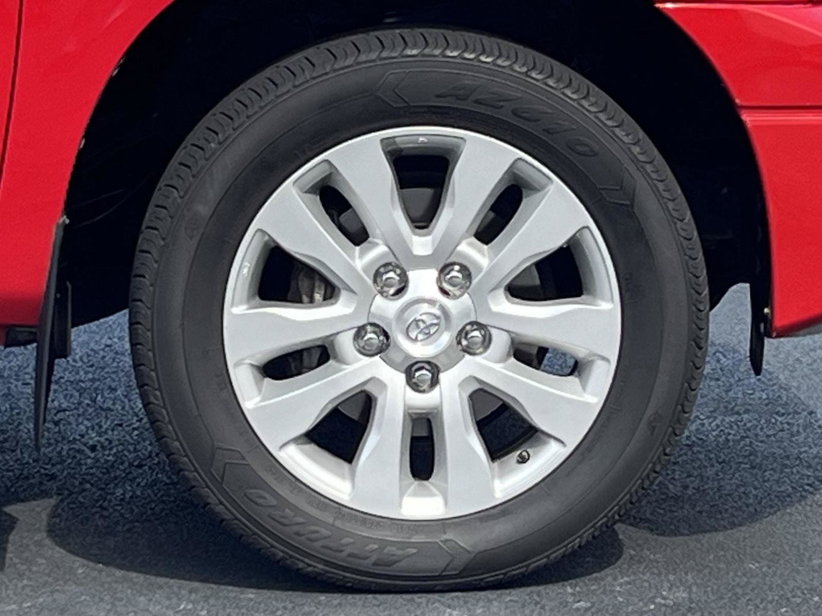 Used 2012 Toyota Tundra Limited w/ Memory Pkg RWD image 28