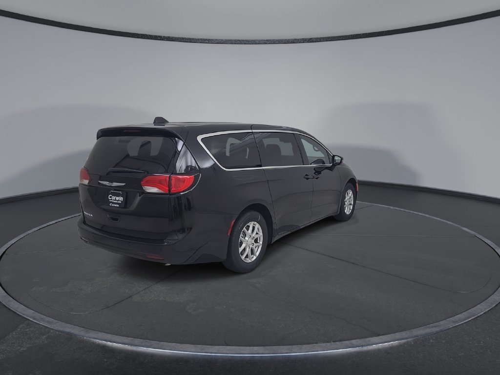 New 2027 Chrysler Pacifica LX FWD image 14