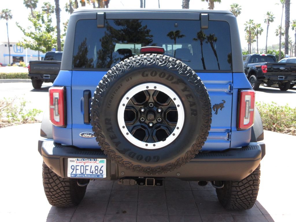 Certified 2023 Ford Bronco Badlands w/ Sasquatch Package AWD/4WD image 3