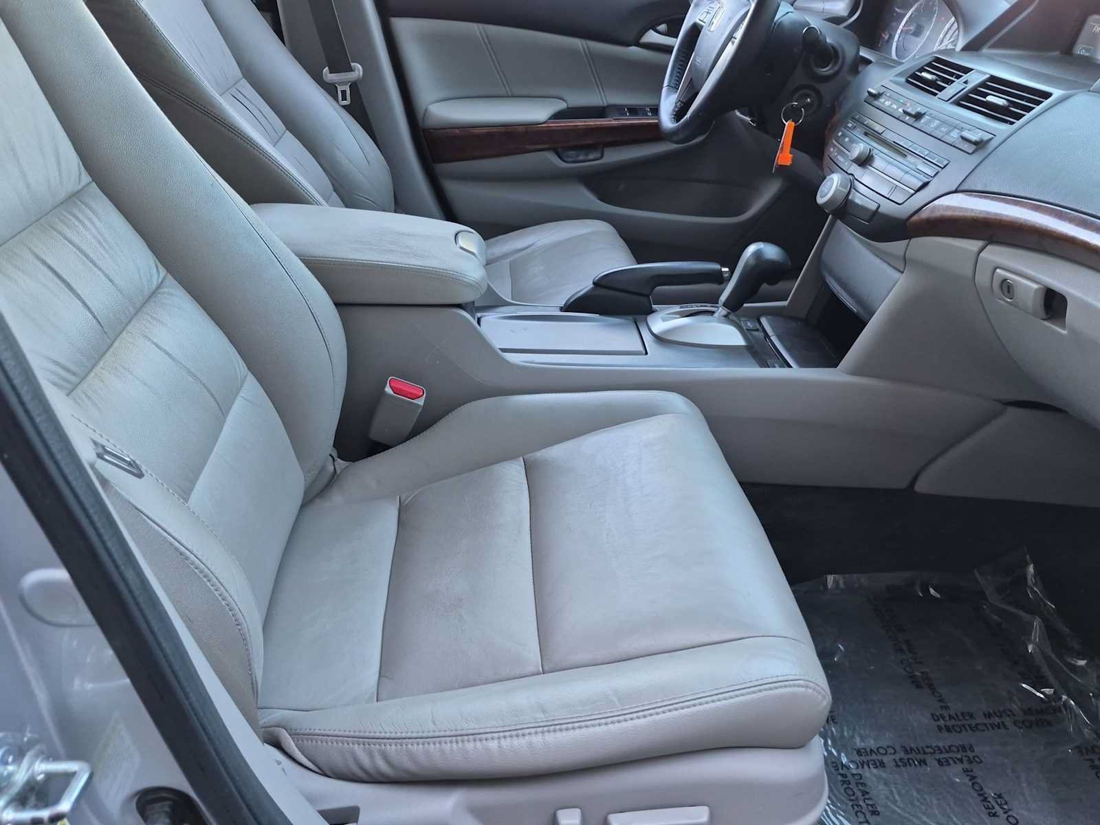 Used 2011 Honda Accord EX-L image 22