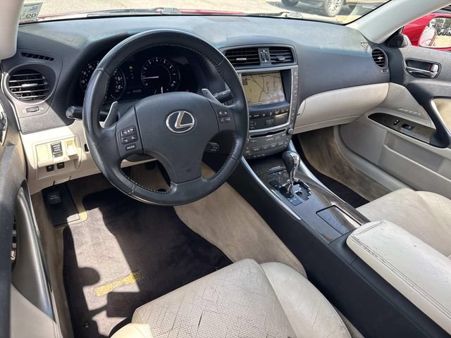 Used 2010 Lexus IS 250C w/ Luxury Pkg RWD image 18