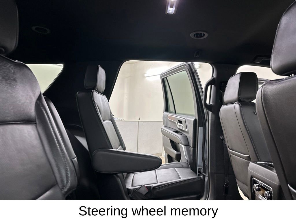 Certified 2025 GMC Yukon Denali AWD/4WD image 26