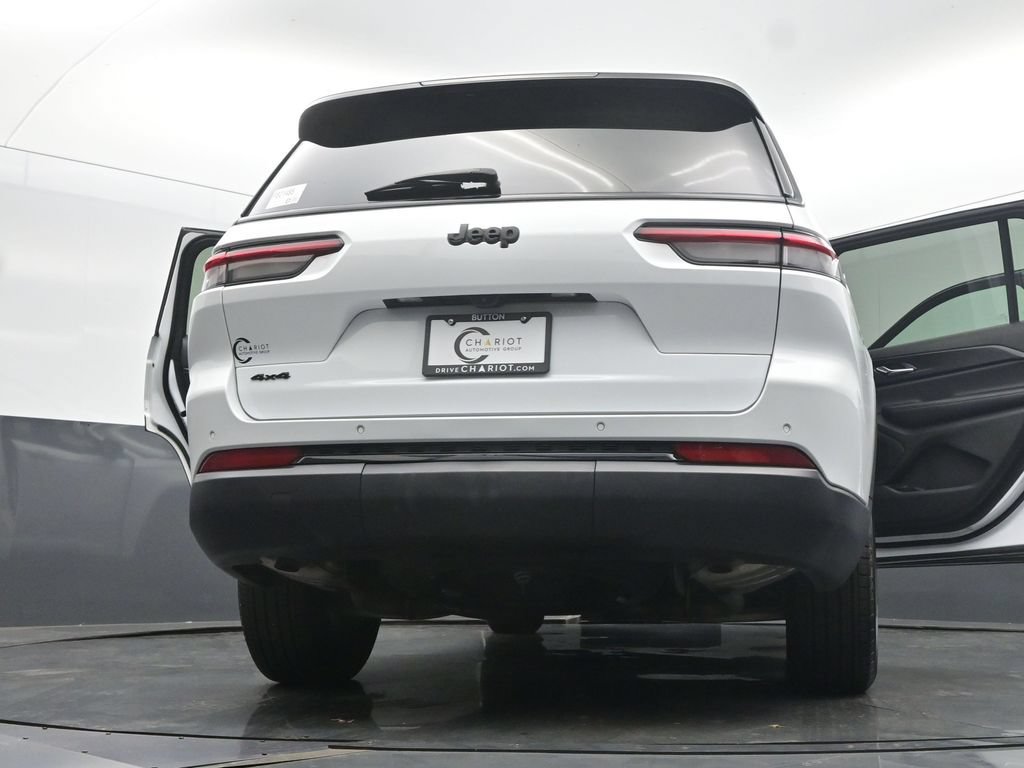 Used 2025 Jeep Grand Cherokee L Laredo AWD/4WD image 64