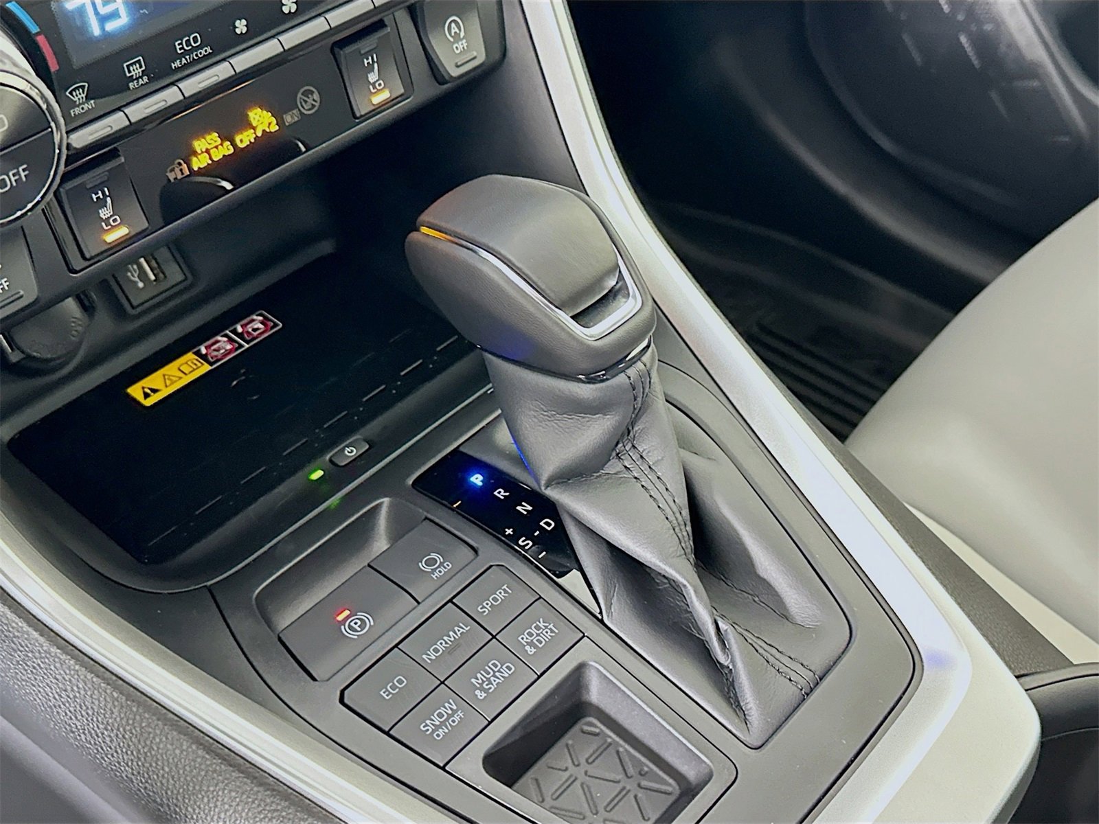 New 2025 Toyota RAV4 XLE Premium image 17