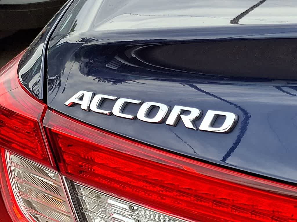 Used 2018 Honda Accord EX image 29