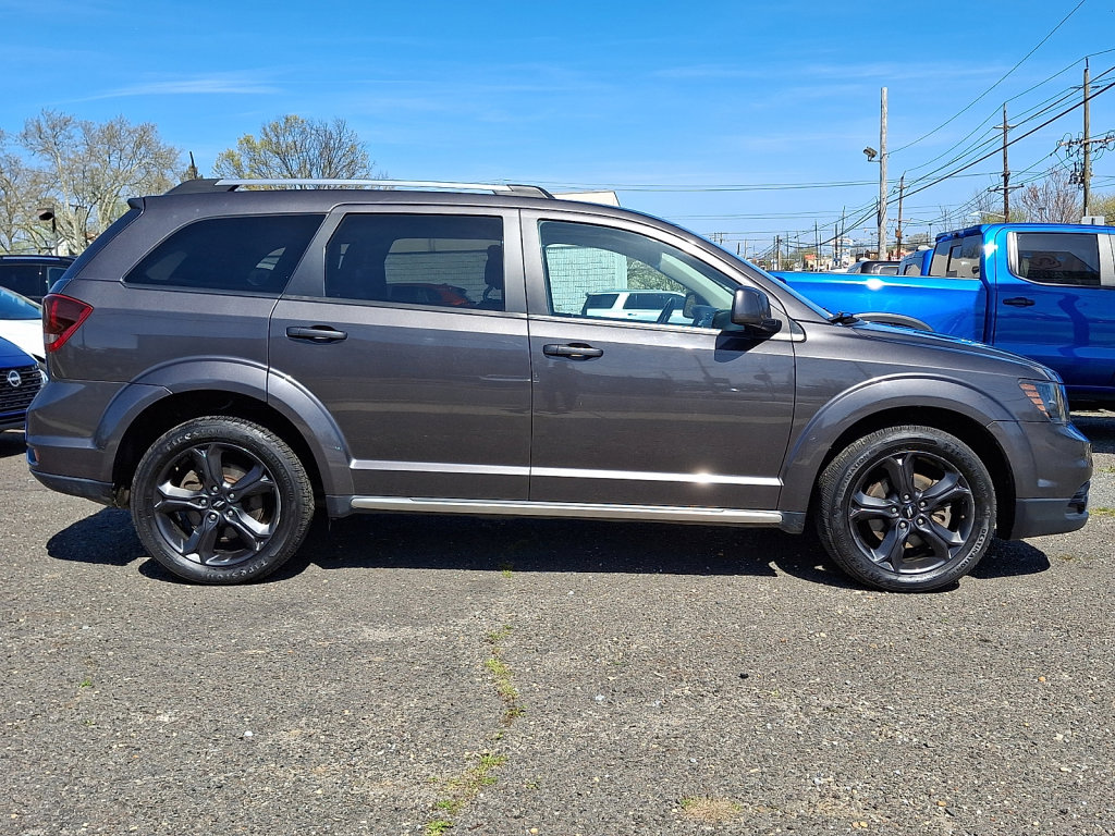 Used 2020 Dodge Journey Crossroad image 2